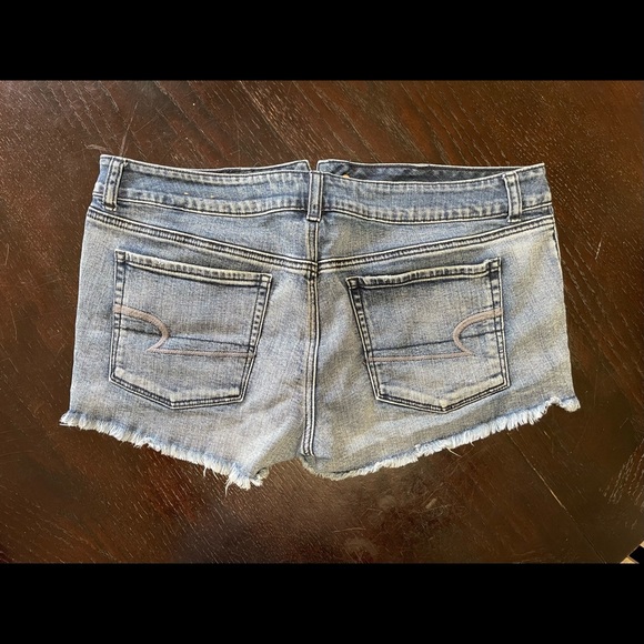 American Eagle Shortie Jean Shorts - Picture 2 of 2
